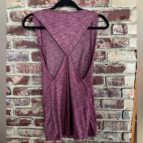 Lululemon Open Back Tank Top Burgundy Heathered Athletic Workout Top size 8 - Picture 2 of 3